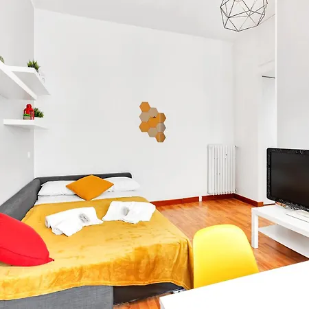 Juvara Flat Centro&universita Apartment